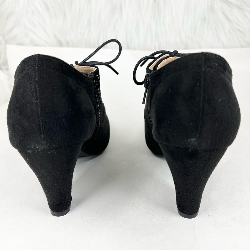 Journee Collection Women's Leona Lace Up Dress Shooties Black Size 6W - Picture 4 of 13